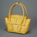 BV Bottega Veneta Arco29 series bag Size: 29x22cm