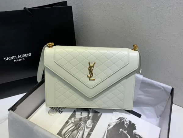 Model：668863 Size：26185cm